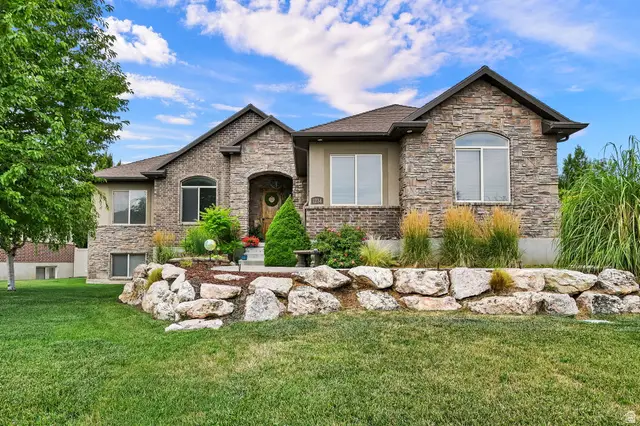 1234 S Shotley Bridge Dr W, Syracuse, UT 84075 - #1