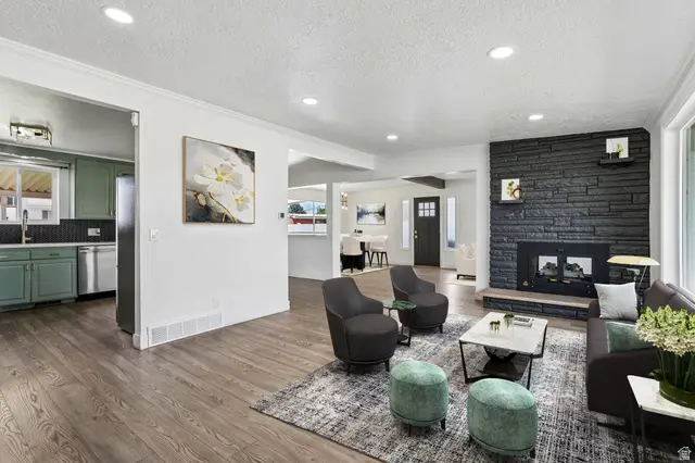 5777 S Sagewood Dr, Murray, UT 84107 - #3