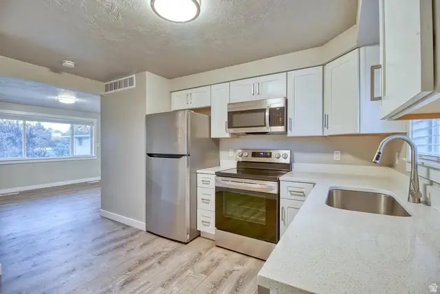 272 N Center St, American Fork, UT 84003 - #3