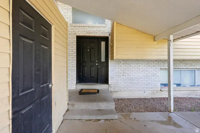 1903 W Hyannis Ave, West Valley City, UT 84119 - #3
