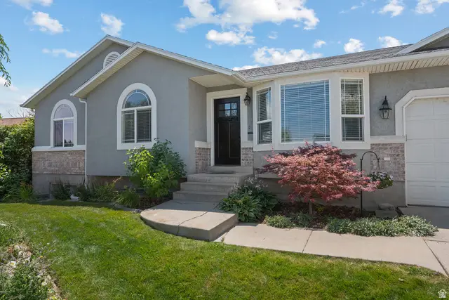 4957 W Van Cott Peak Dr, Riverton, UT 84096 - #3