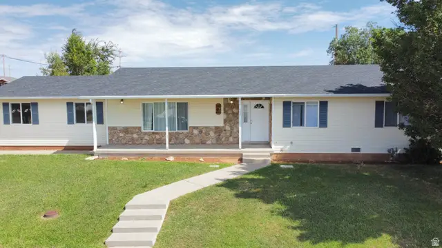 465 E Meadowlark Ln, Monticello, UT 84535 - #1