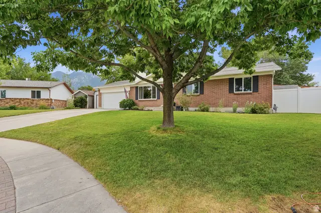 11047 S Lamasa Cir E, Sandy, UT 84092 - #3