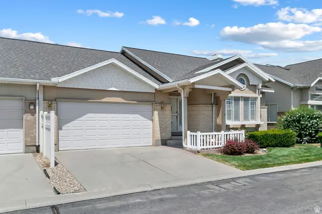 239 E Cottage Wood Ln S, Murray, UT 84107 - #2