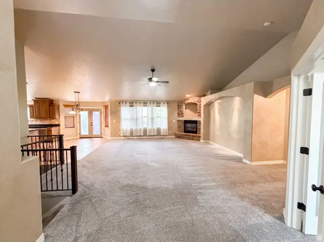 14496 S Fox Creek Dr, Herriman, UT 84096 - #3