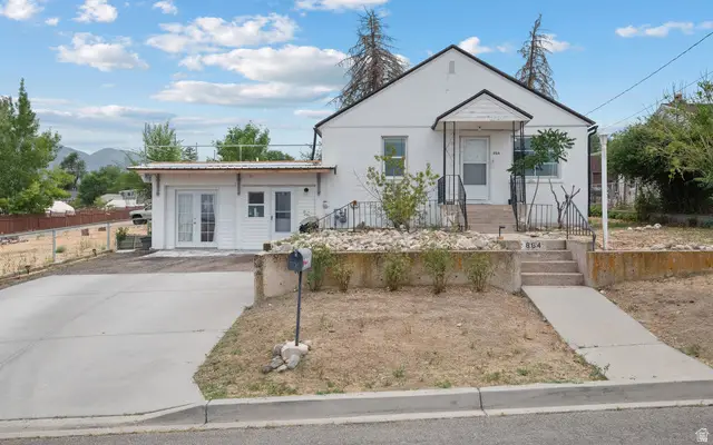 864 E 100 S, Payson, UT 84651 - #1