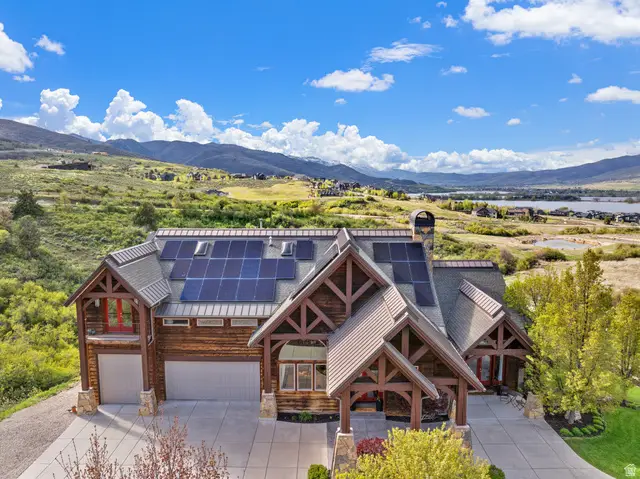 6438 E Summit Cv, Huntsville, UT 84317 - #3