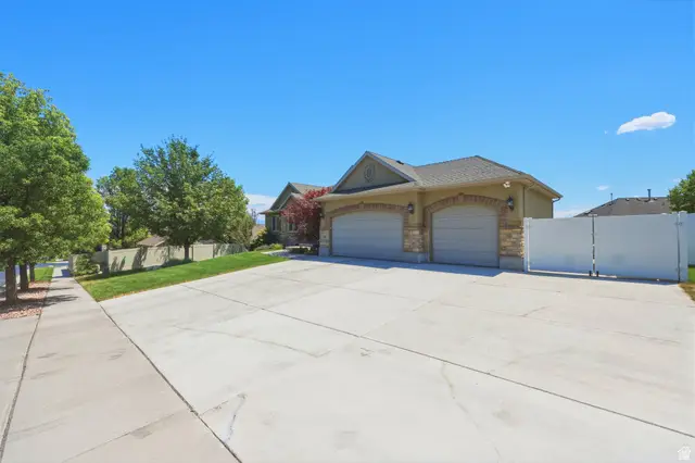 6329 W Fish Lake Dr S, West Jordan, UT 84081 - #3