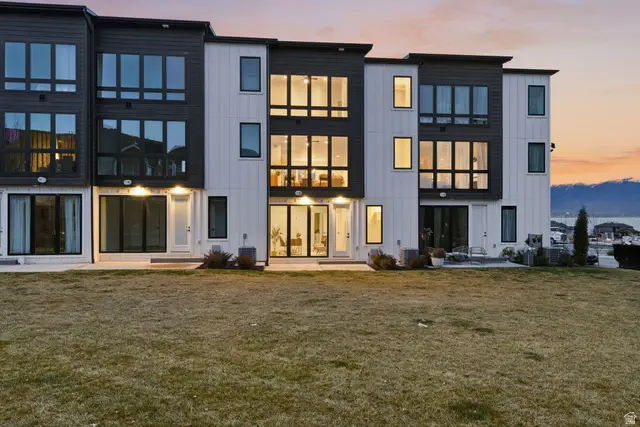 83 E Watson Dr, Saratoga Springs, UT 84045 - #3