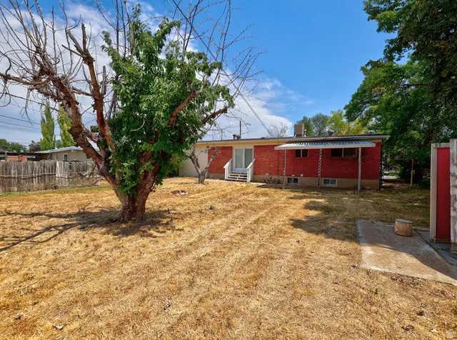 225 N Green Dr, Layton, UT 84041 - #3