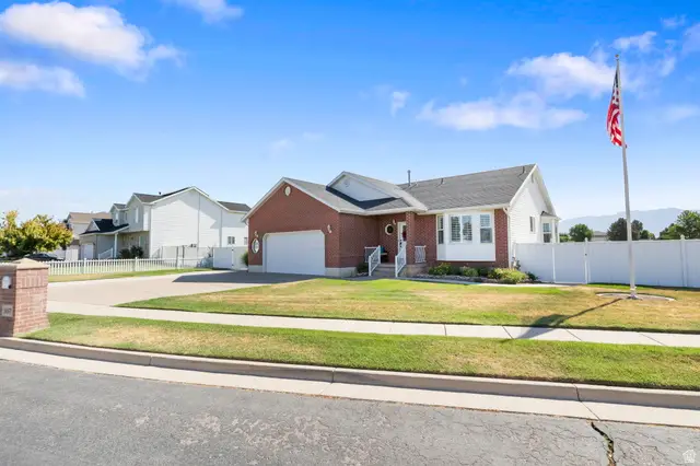 1457 S 2600 W, Syracuse, UT 84075 - #1