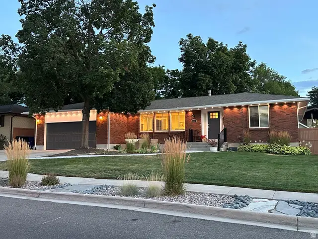2092 E Somerset Dr S, Cottonwood Heights, UT 84121 - #1