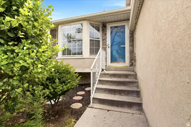 52555 S Level Dr W, Taylorsville, UT 84129 - #3