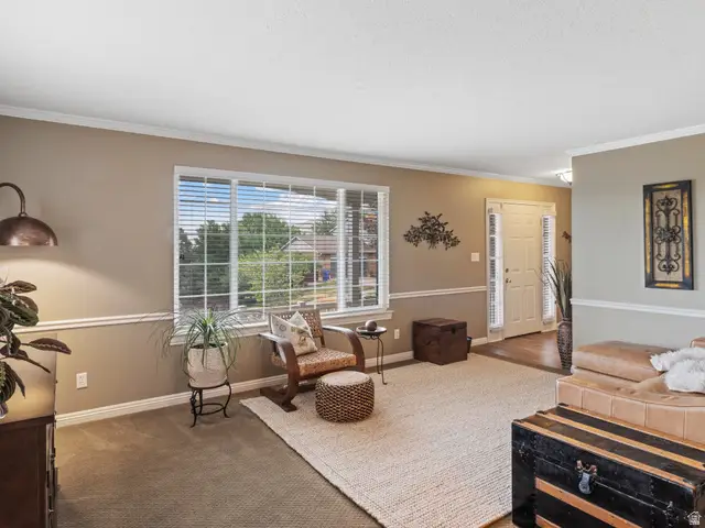 557 S Moss Hill Dr, Bountiful, UT 84010 - #3