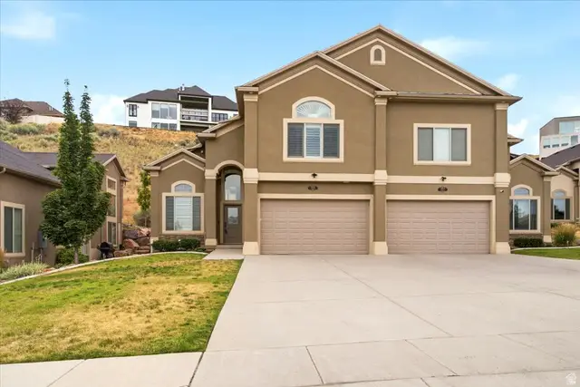 725 Eagle Pass, North Salt Lake, UT 84054 - #2
