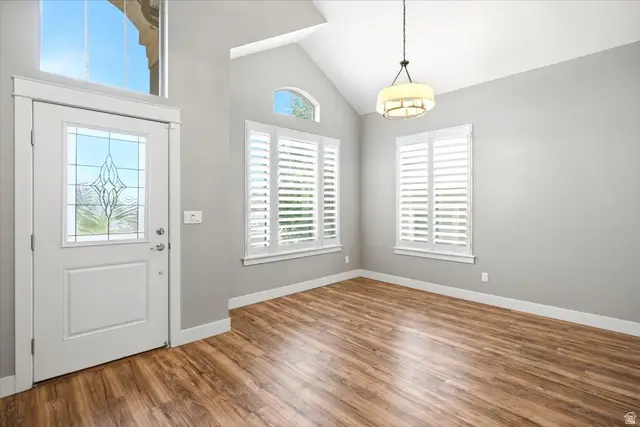 725 Eagle Pass, North Salt Lake, UT 84054 - #3