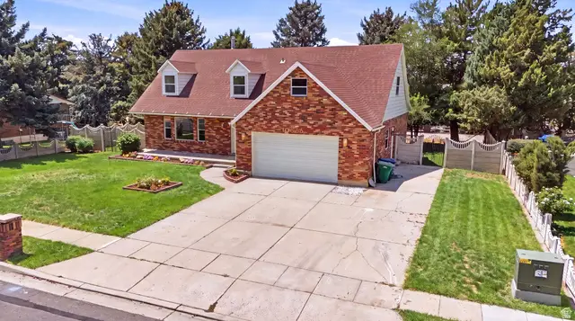 10866 S Savannah Dr Dr E, Sandy, UT 84094 - #2