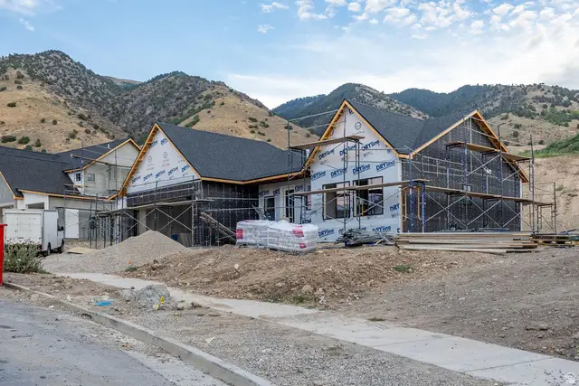 642 E 250 N, Providence, UT 84332 - #3