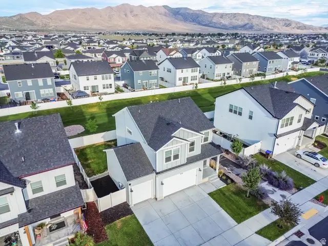 5124 N Espalier Dr, Eagle Mountain, UT 84005 - #2