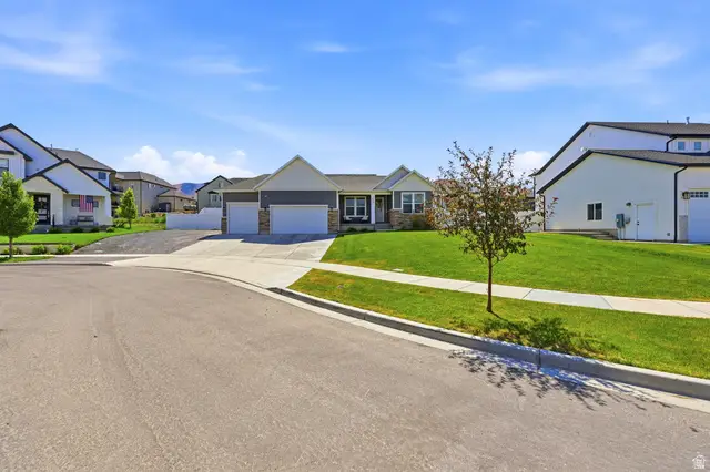3641 S Hiawatha Cir, Saratoga Springs, UT 84045 - #2