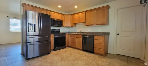 891 E Bristle Pl, Millcreek, UT 84106