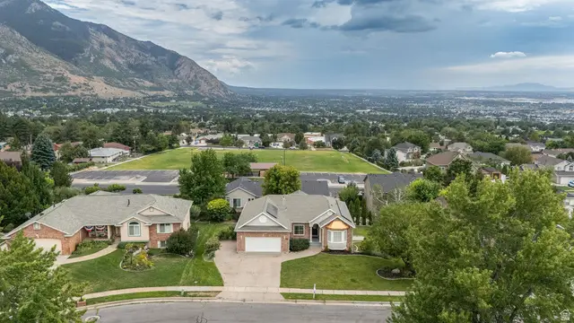 869 E 3350 N, North Ogden, UT 84414 - #2