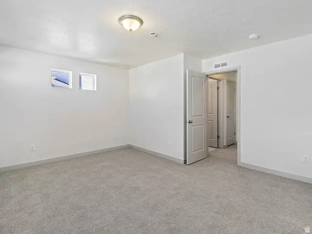 403 E Halls Creek Rd, Saratoga Springs, UT 84045 - #2