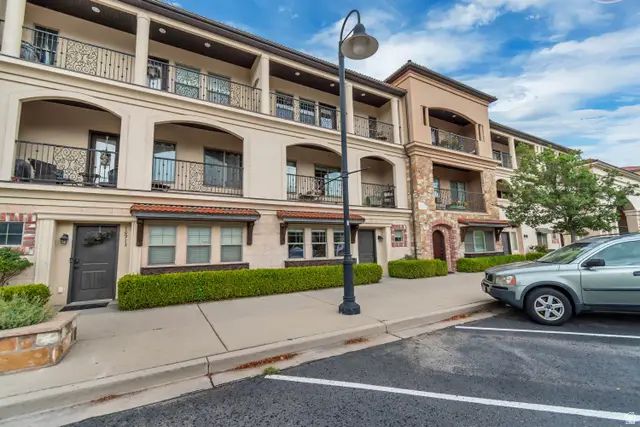 10917 N Town Center Blvd, Highland, UT 84003 - #2