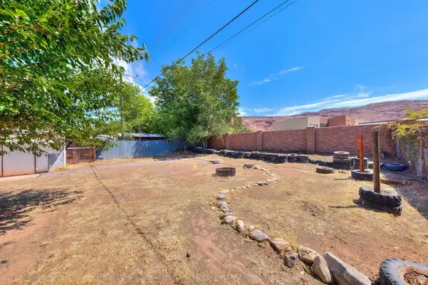 502 N Cliffview Dr #13, Moab, UT 84532