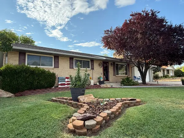 4883 S 3040 St W, Taylorsville, UT 84129