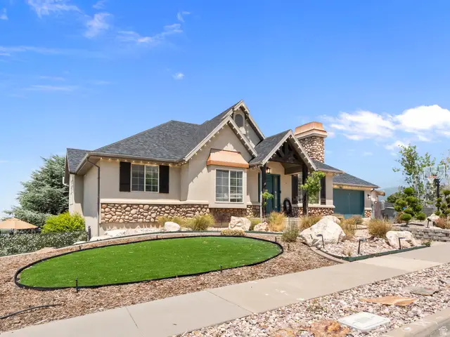 581 E Dorthea Way, North Salt Lake, UT 84054 - #2