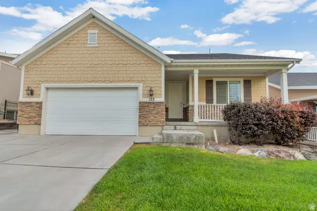 122 E Cottage Cv, Saratoga Springs, UT 84045 - #3