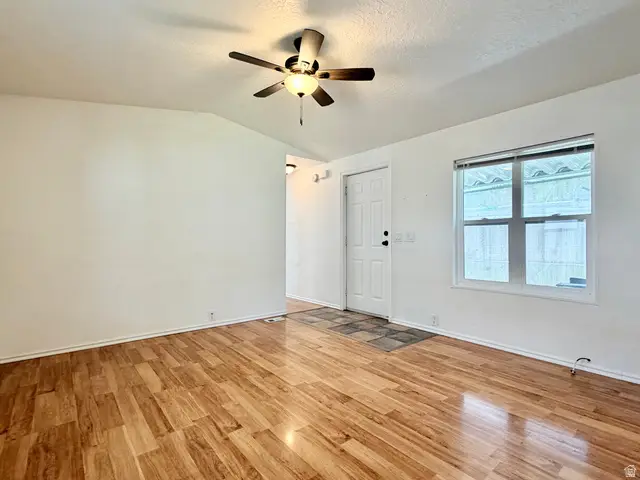 820 W Big Mountain Dr, Taylorsville, UT 84123 - #3