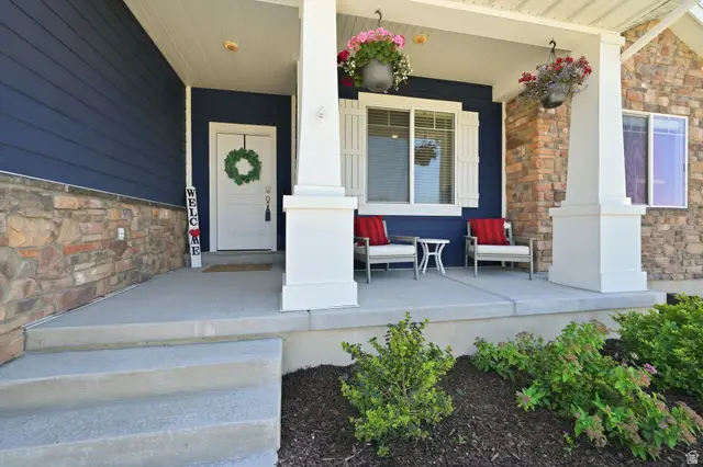 1266 E Blue Moon Dr N, Lake Point, UT 84074 - #3
