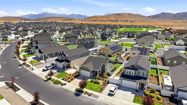 6152 N Sheps Ridge Rd E, Eagle Mountain, UT 84005 - #2