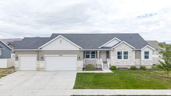 4602 N Kings Peak Way Way E, Eagle Mountain, UT 84005
