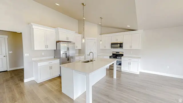 4602 N Kings Peak Way Way E, Eagle Mountain, UT 84005 - #2