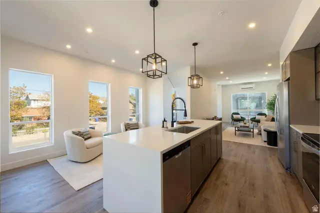 880 E Rowley Dr #102, Millcreek, UT 84107 - #2
