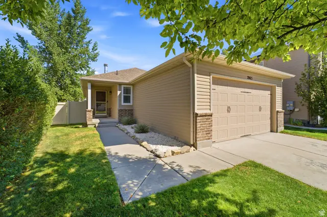 2065 E Jordan Way N, Eagle Mountain, UT 84005 - #2