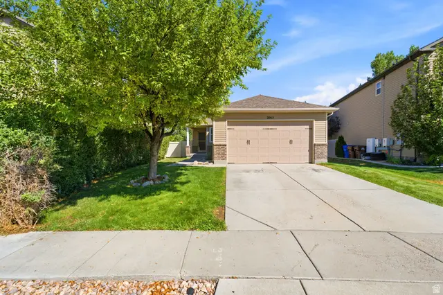 2065 E Jordan Way N, Eagle Mountain, UT 84005 - #3