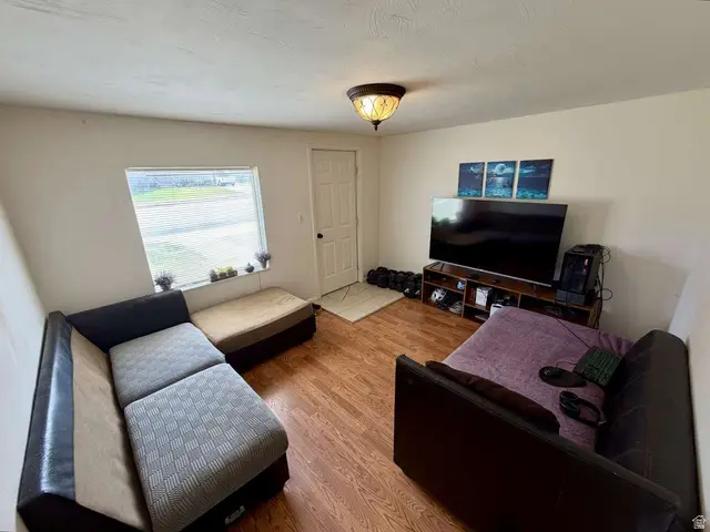 320 Lincoln St, American Falls, ID 83211 - #2