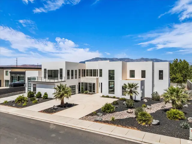 3366 W 2100 S, Hurricane, UT 84737 - #1