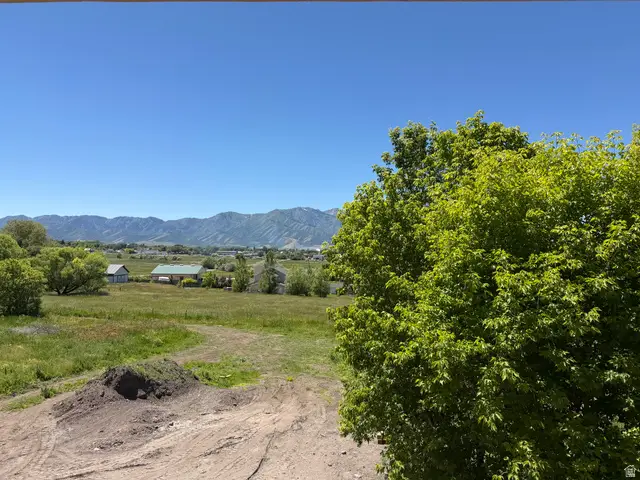 351 N 600 E, Hyrum, UT 84319 - #3