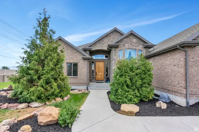 13807 S Asherwoods Cv, Bluffdale, UT 84065 - #3