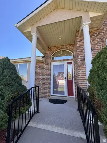 7922 S 2325 E, South Weber, UT 84405