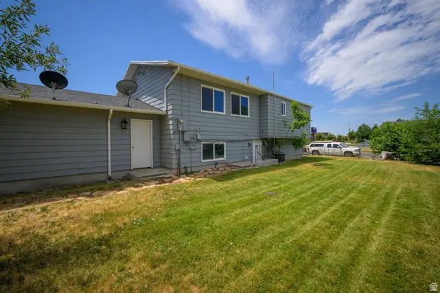 1886 W 500 N, Salt Lake City, UT 84116 - #2