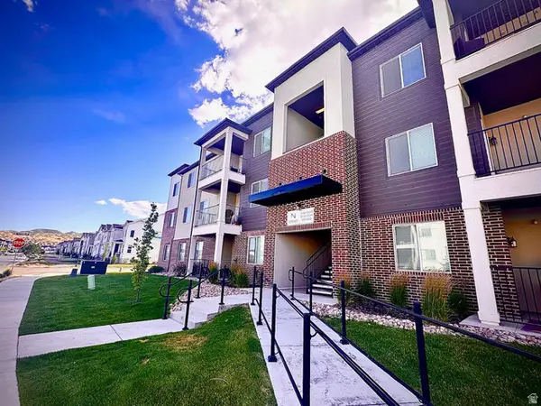13547 S Hanley Ln W #N302, Riverton, UT 84065