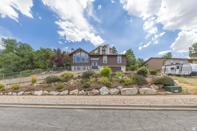 621 Raygene Way, North Salt Lake, UT 84054 - #3