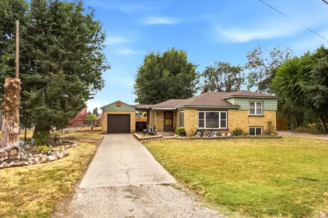 347 Harrisville Rd., Harrisville, UT 84404 - #2