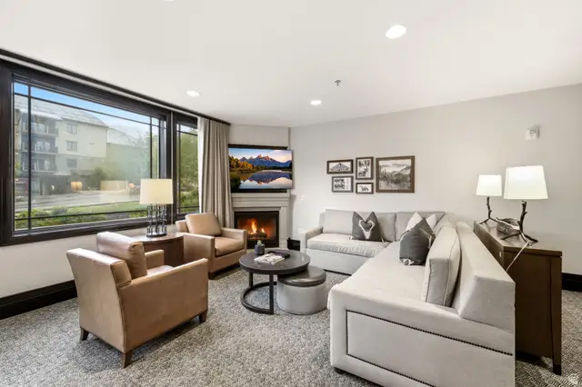 2100 Frostwood Blvd #6102, Summit Park, UT 84098 - #3